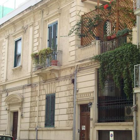 La Maison Des Livres Реджо ди Калабрия Екстериор снимка